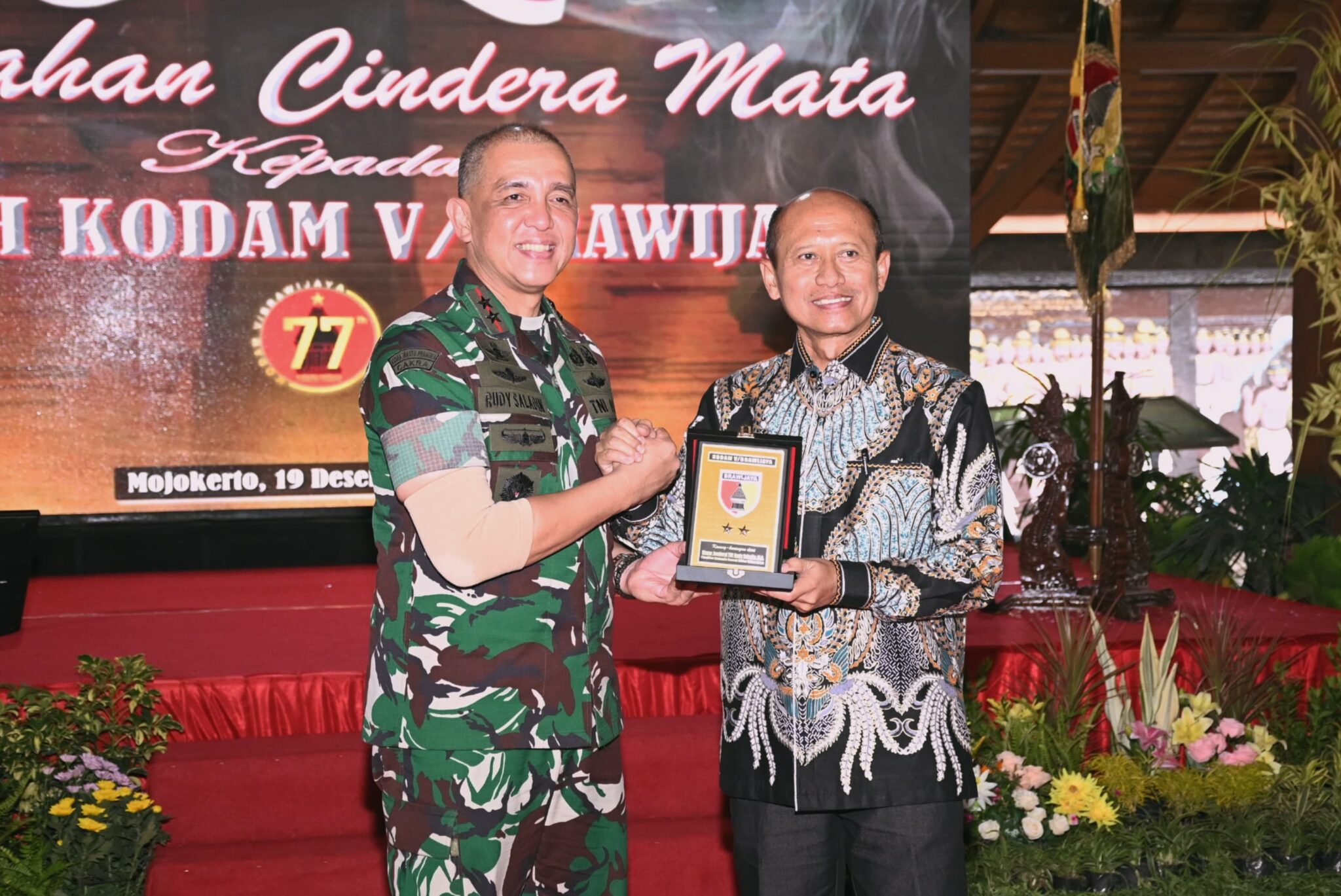 Pangdam V/Brawijaya Pimpin Sarasehan dan Syukuran HUT Ke-77 Wujud Pengabdian Tanpa Batas Prajurit