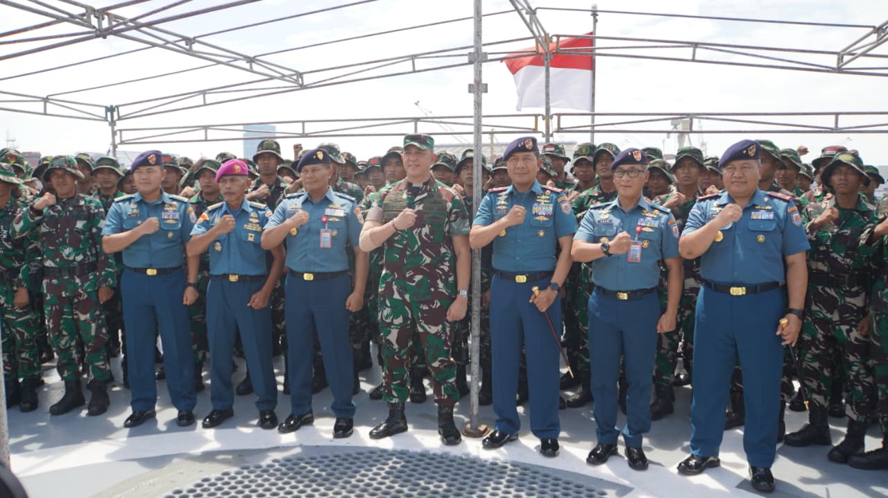 Alumni AAL XLI Salurkan Bantuan Kemanusiaan untuk Korban Bencana di Aceh dan Sumatera