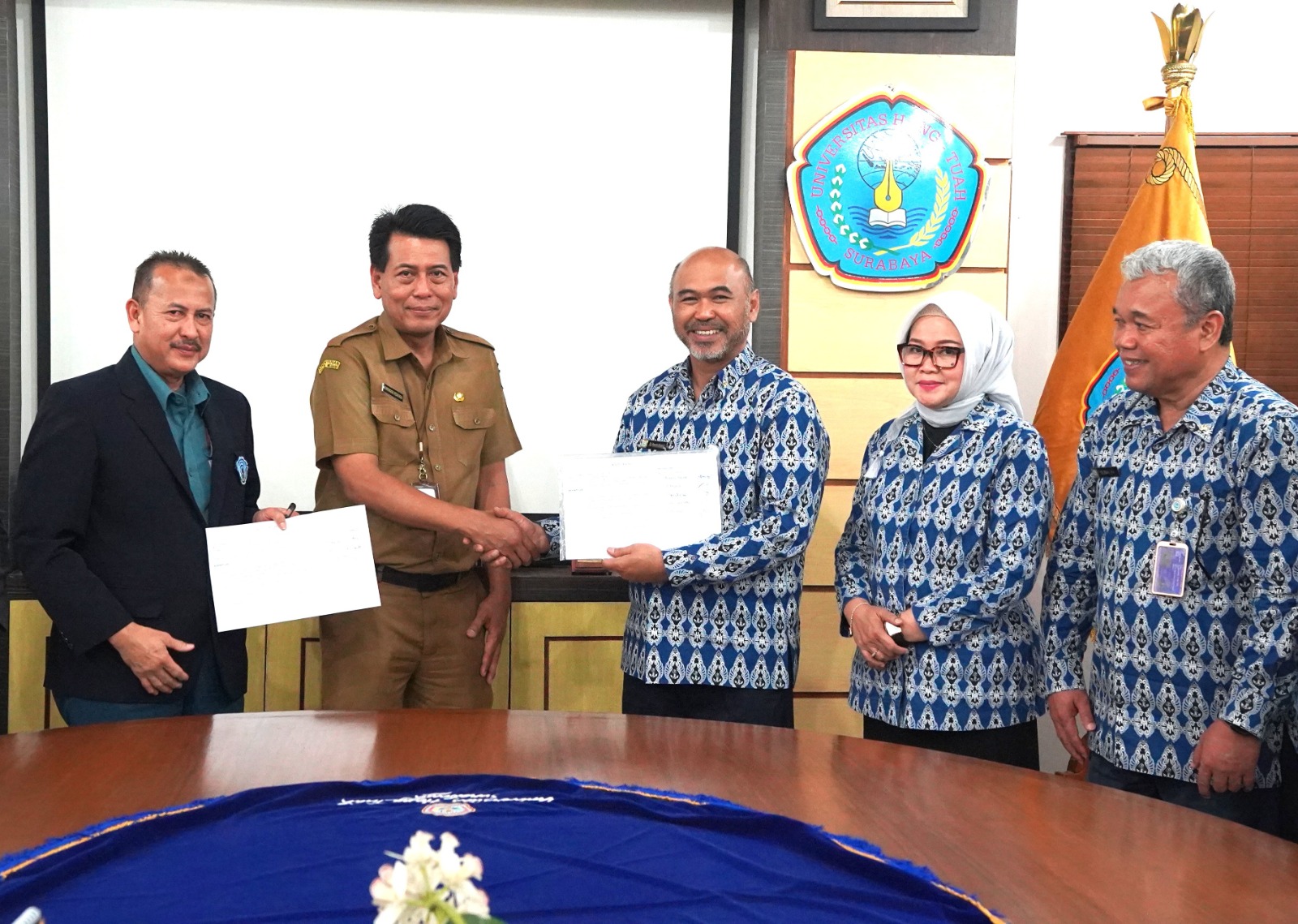 Universitas Hang Tuah Perkuat Kolaborasi dengan Pemkot Surabaya Lewat Program Bantuan Biaya Pendidikan
