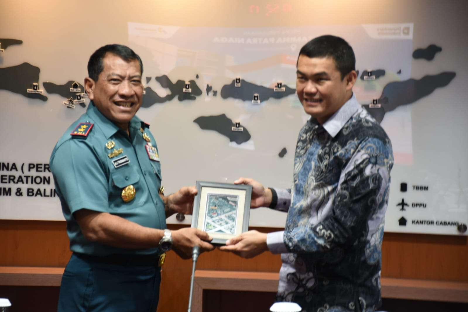 Perkuat Pengamanan Objek Vital Nasional, Komandan Kodaeral V Laksanakan Courtesy Call ke Pertamina Patra Niaga Jatimbalinus