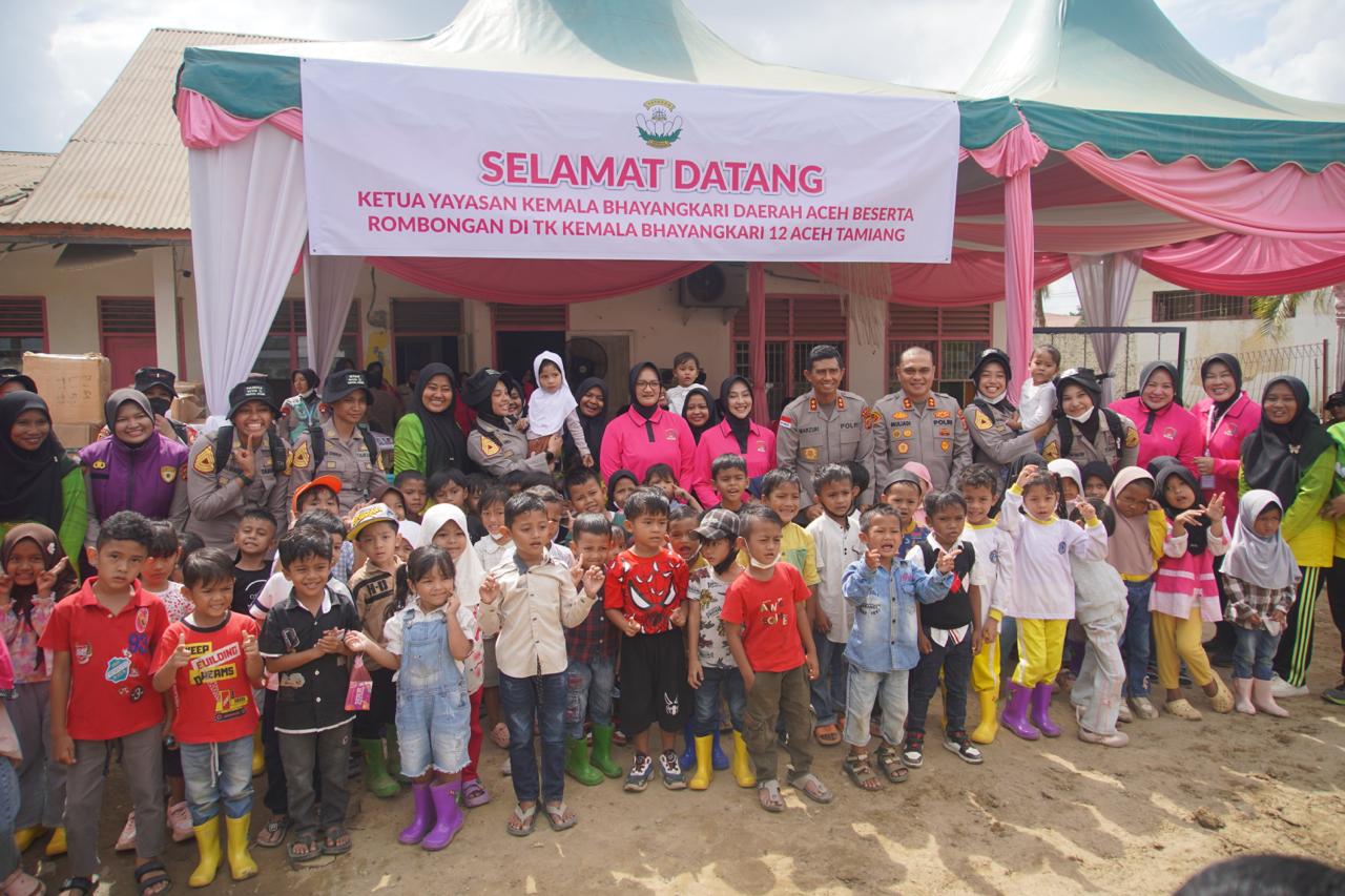 Taruni Akpol Gelar Trauma Healing bagi Siswa TK Bhayangkari Terdampak Banjir di Aceh Tamiang