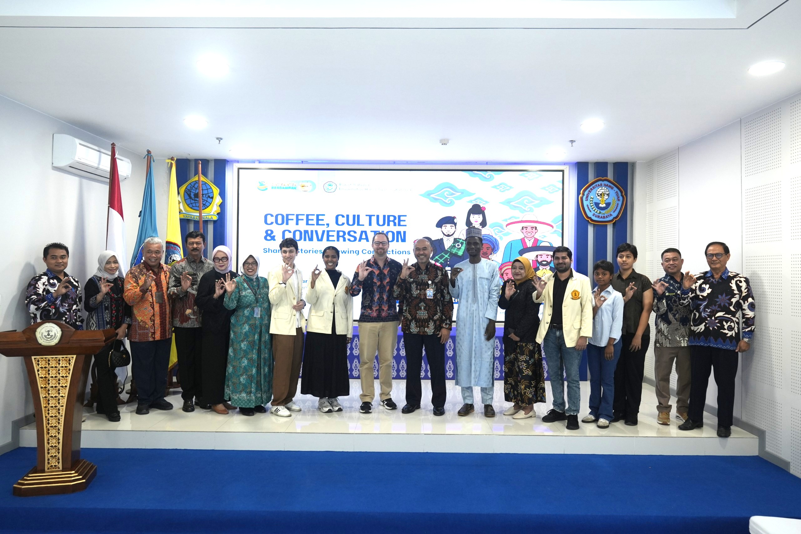 Ngopi Bareng Sambil Bertukar Budaya, Mahasiswa Internasional dan UHT Bertemu di Coffee, Culture & Conversation