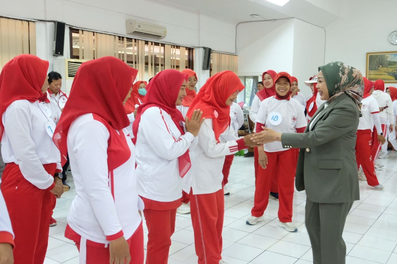 Ketua YJI Sidoarjo, dr. Sriatun Subandi, Mengajak untuk Menggalakkan SenamJantung Sehat