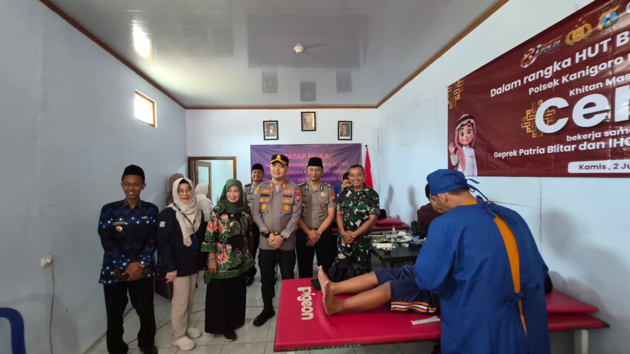 Hari Bhayangkara ke-80, Polres Blitar Gelar Khitanan Massal Gratis untuk 28 Anak di Kanigoro