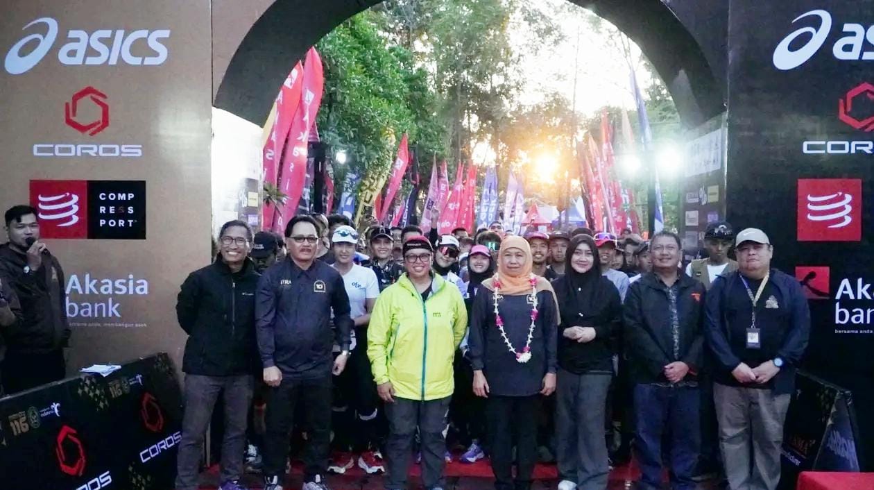 Lepas Ribuan Pelari, Gubernur Khofifah : MANTRA116 2026 Perkuat Jatim sebagai Destinasi Sport Tourism Dunia