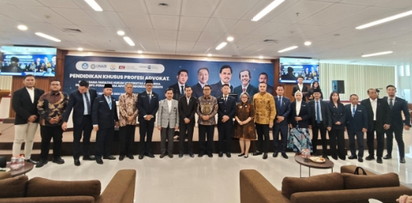 63 Calon Advokat Ikuti PKPA Perdana Peradi SAI Surabaya, Tonic Tangkau Tekankan Ilmu dan Pengalaman